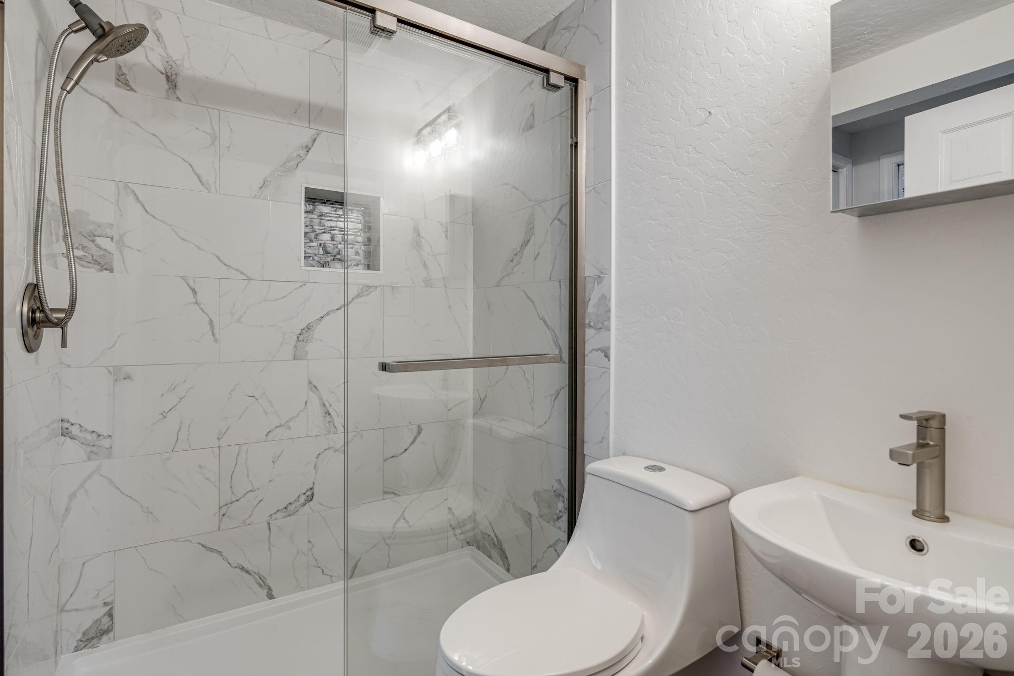 Guest bath. - 1015 Mountain View Street, Hendersonville