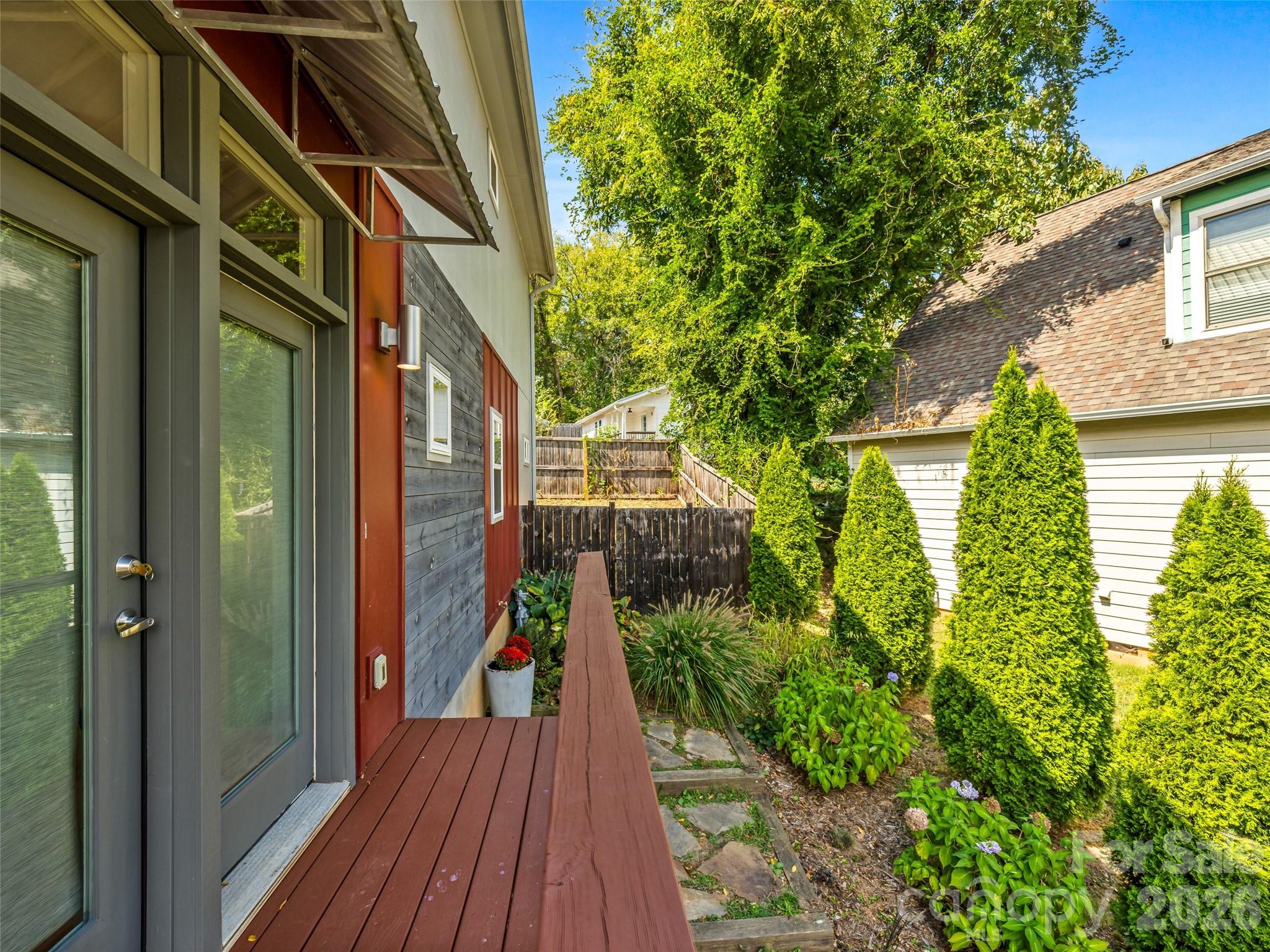 Single Family Residence at 26 Blalock Avenue, Asheville, photo 2 of 33
