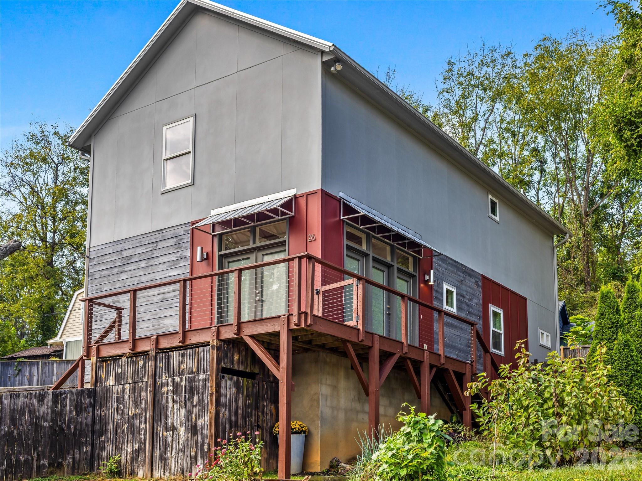 Single Family Residence at 26 Blalock Avenue, Asheville, photo 4 of 33