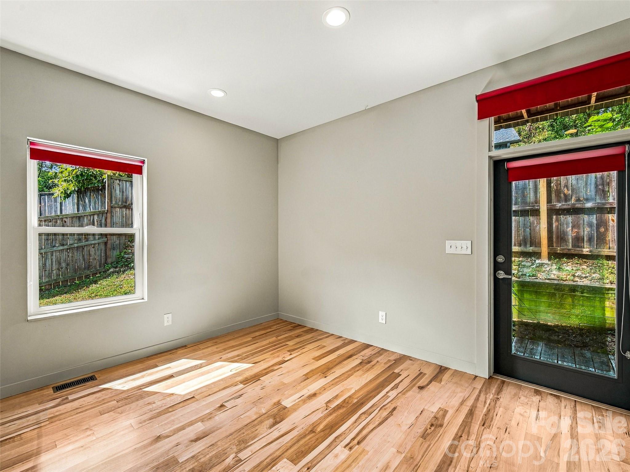 Single Family Residence at 26 Blalock Avenue, Asheville, photo 16 of 33