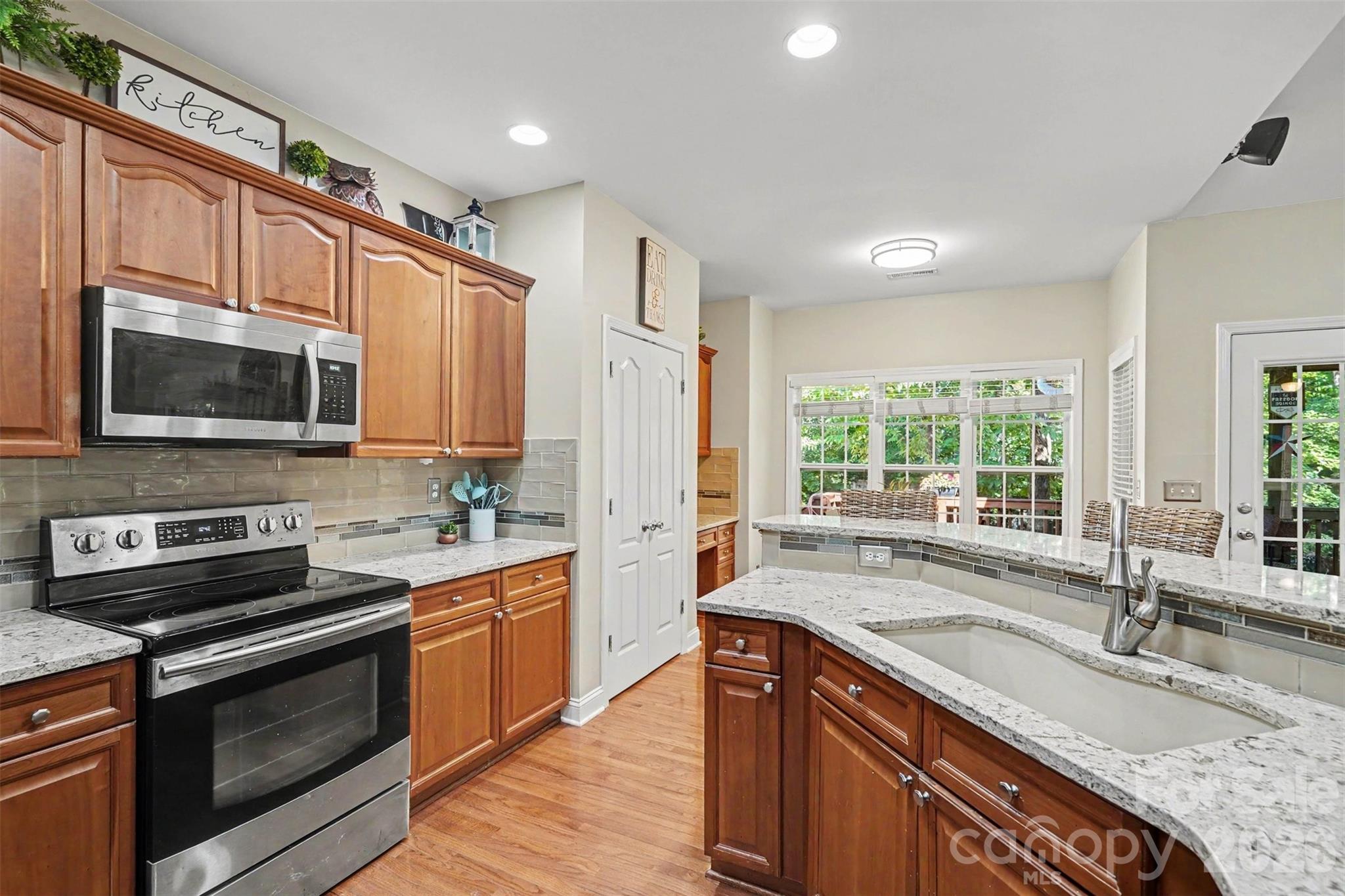 Single Family Residence at 9601 Truelight Church Road, Mint Hill, photo 4 of 32
