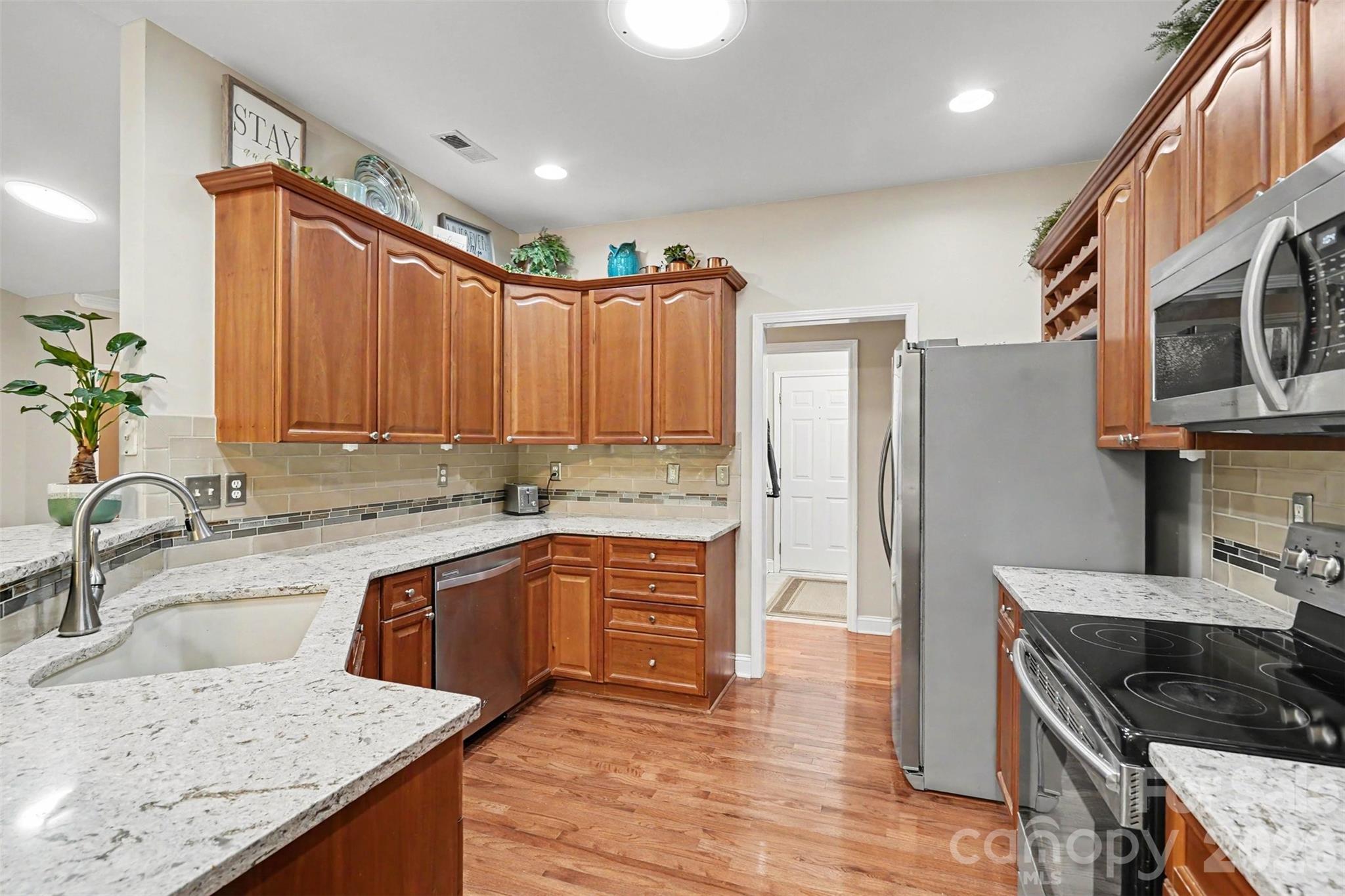 Single Family Residence at 9601 Truelight Church Road, Mint Hill, photo 14 of 32