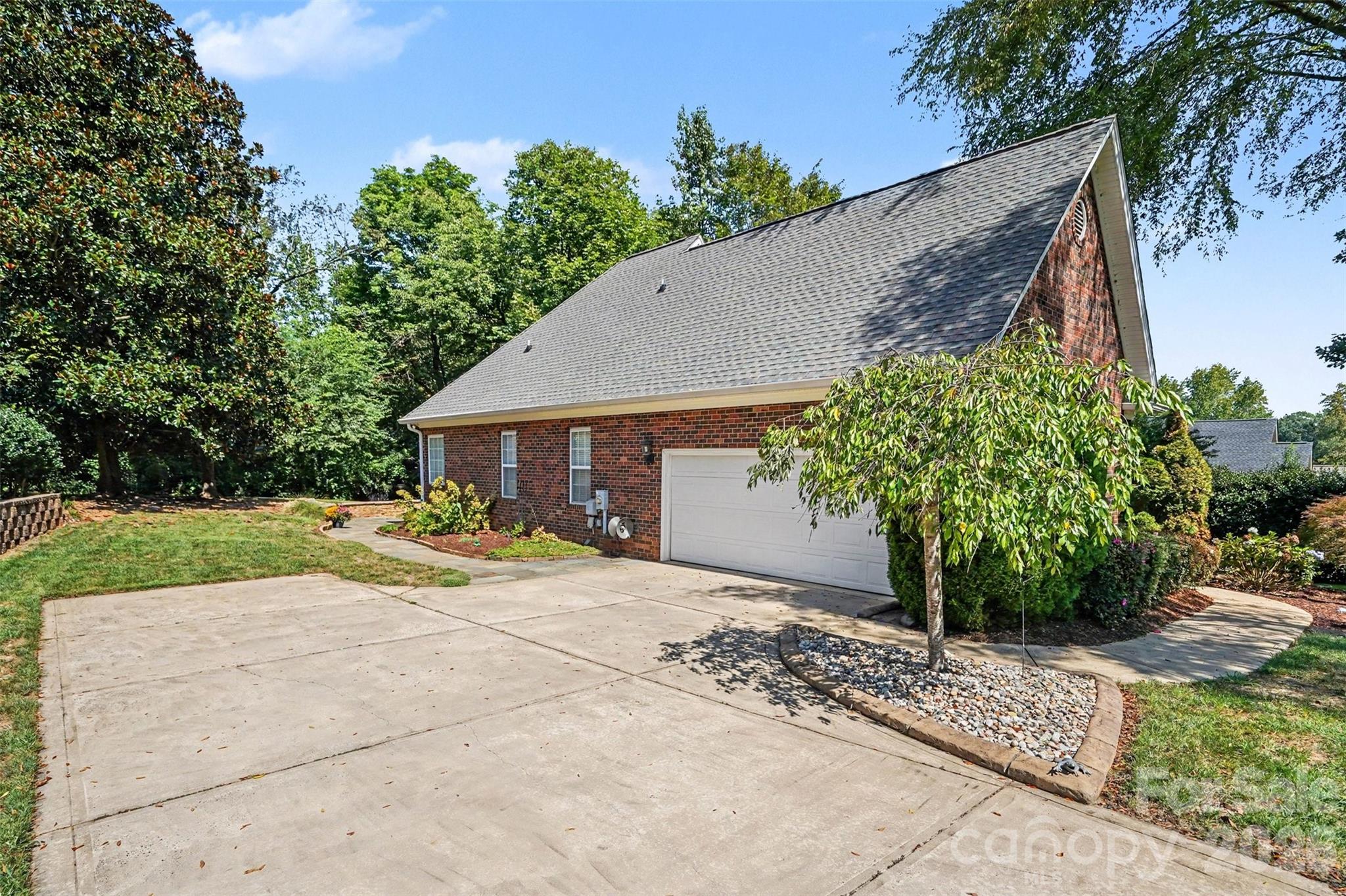 Single Family Residence at 9601 Truelight Church Road, Mint Hill, photo 31 of 32