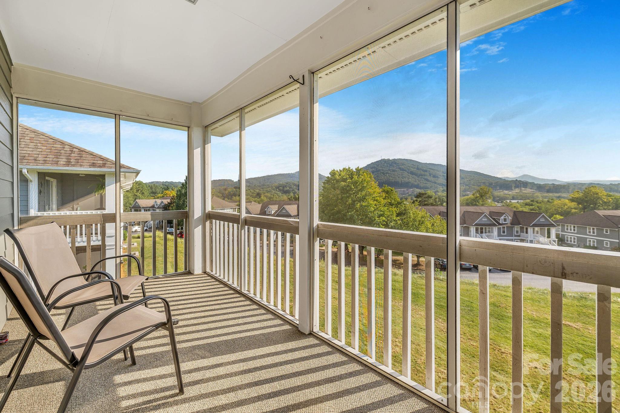 Lovely screened in porch with green space right behind the unit - 4702 Breakers Lane, Asheville