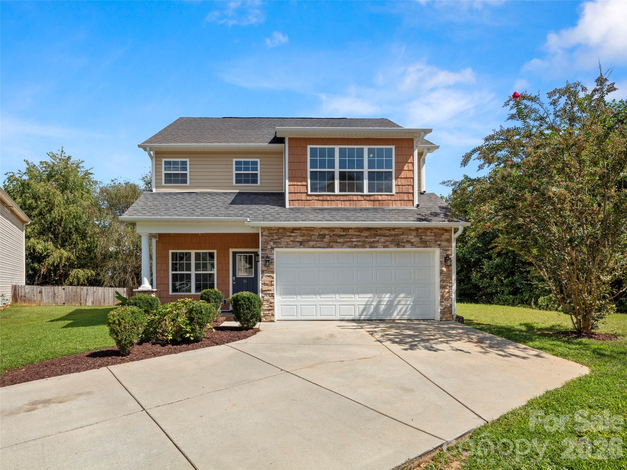 16 Stonebury Drive