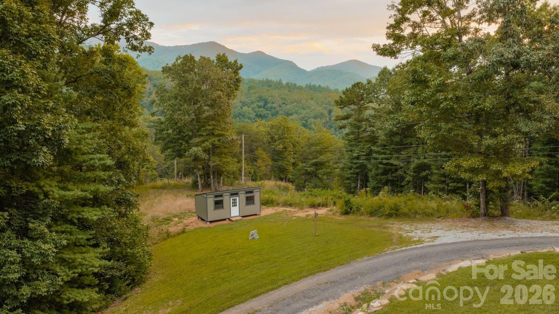 Single Family Residence at 280 Green Oaks Road, Bryson City, photo 7 of 47