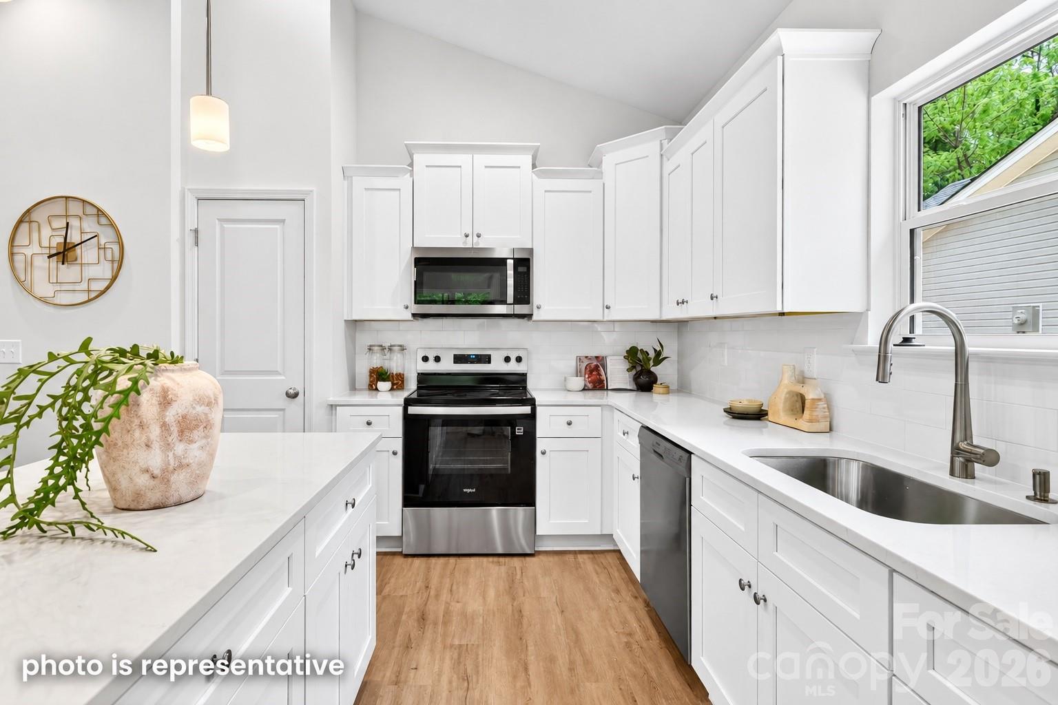 Single Family Residence at 2712 Glendale Avenue, Kannapolis, photo 6 of 25
