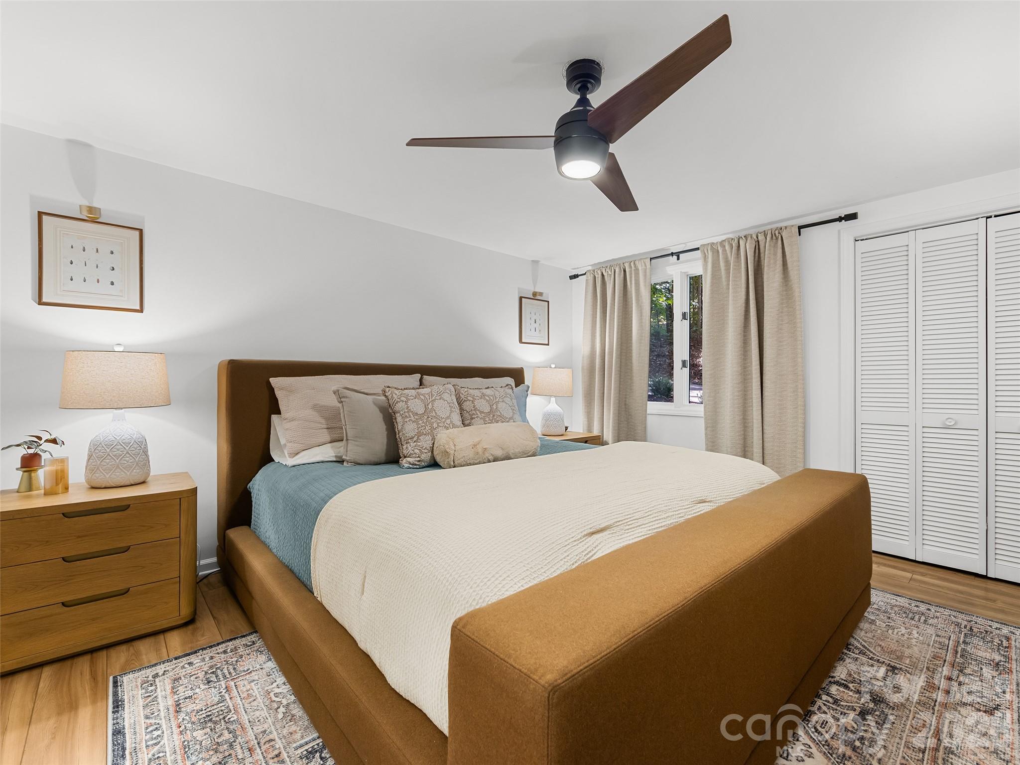 Condominium at 16 Cedarwood Drive, Asheville, photo 18 of 32