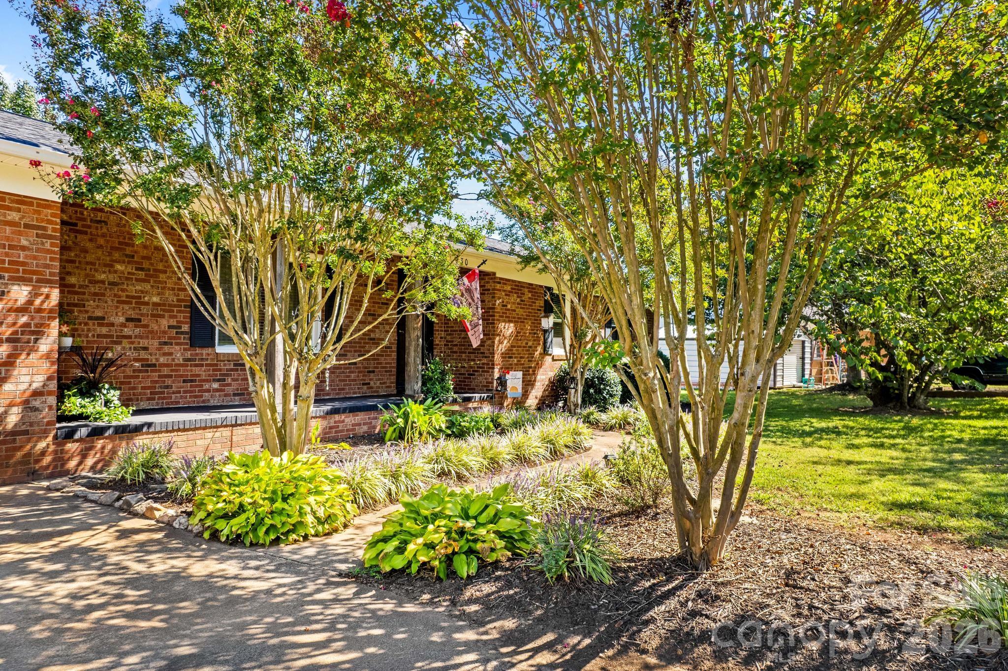 Single Family Residence at 230 E Old Farm Road, Salisbury, photo 5 of 48