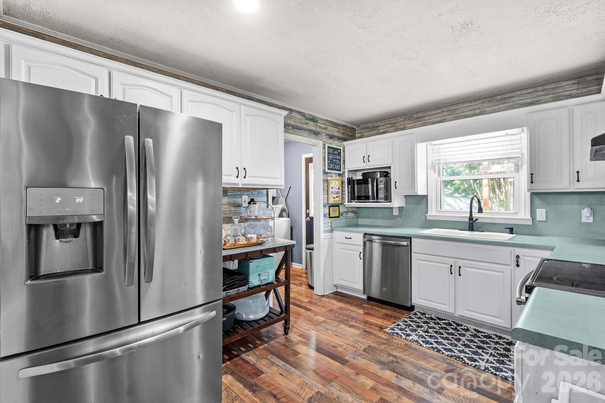 Single Family Residence at 230 E Old Farm Road, Salisbury, photo 14 of 48