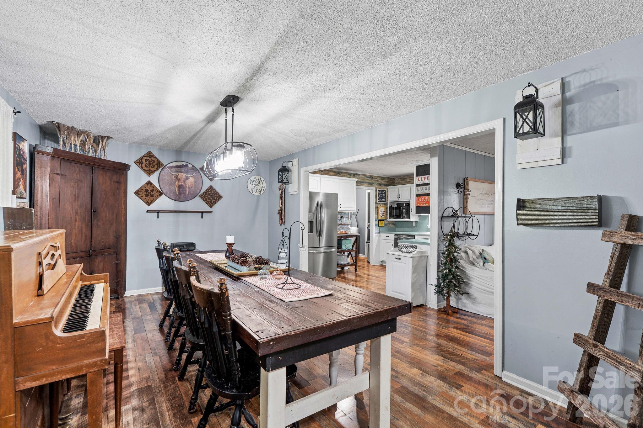 Single Family Residence at 230 E Old Farm Road, Salisbury, photo 20 of 48
