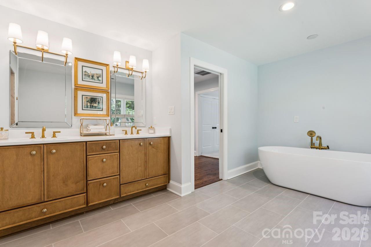 Single Family Residence at 1729 Lumpkin Circle, Rock Hill, photo 15 of 41