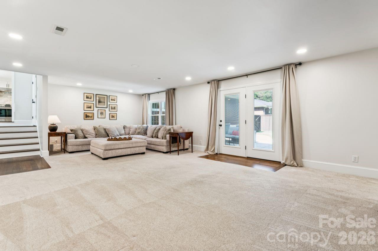 Single Family Residence at 1729 Lumpkin Circle, Rock Hill, photo 25 of 41
