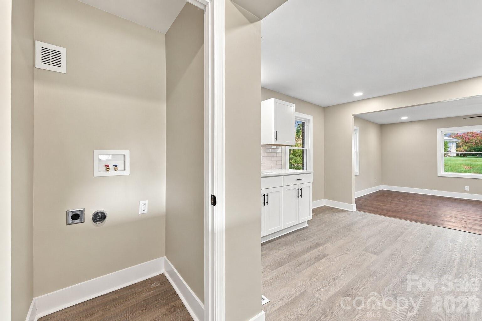 Single Family Residence at 314 Rockyford Street, Morganton, photo 10 of 29