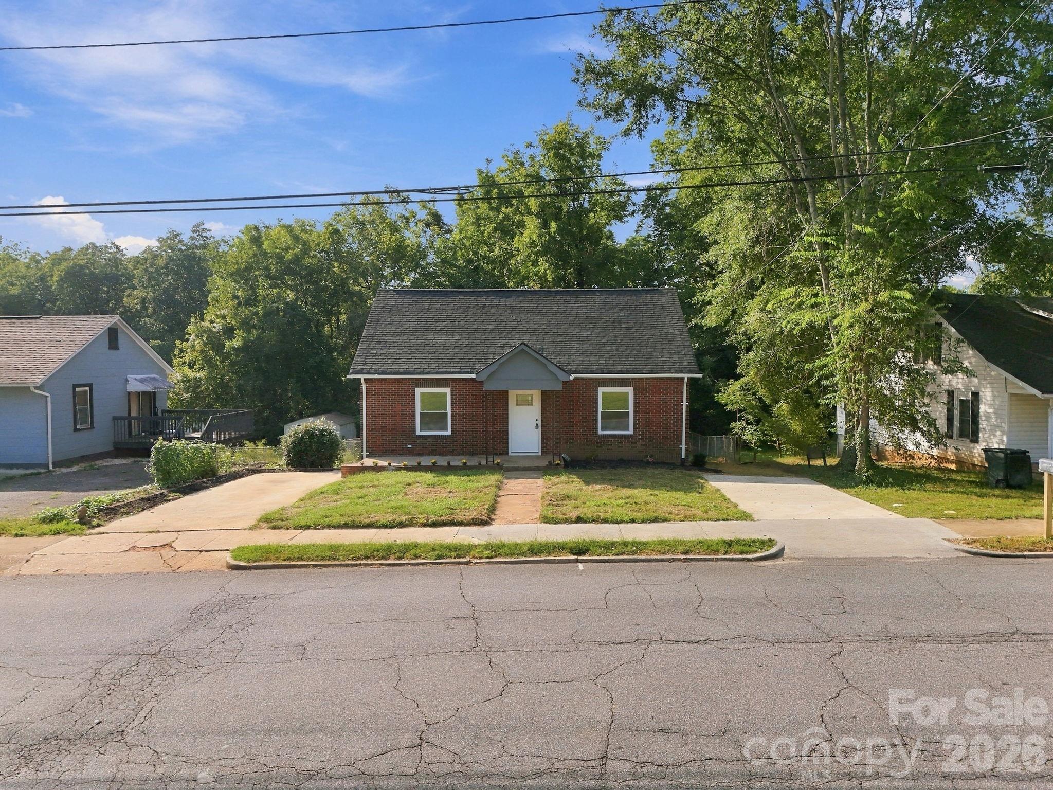 Single Family Residence at 314 Rockyford Street, Morganton, photo 26 of 29
