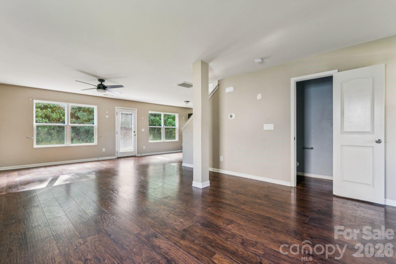 Single Family Residence at 107 Berrybeth Circle, China Grove, photo 2 of 32
