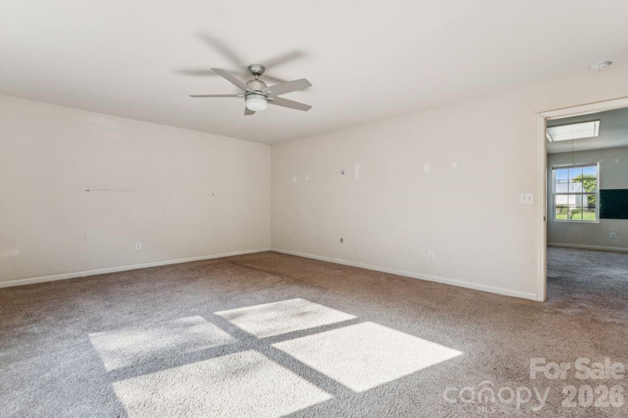 Single Family Residence at 107 Berrybeth Circle, China Grove, photo 14 of 32