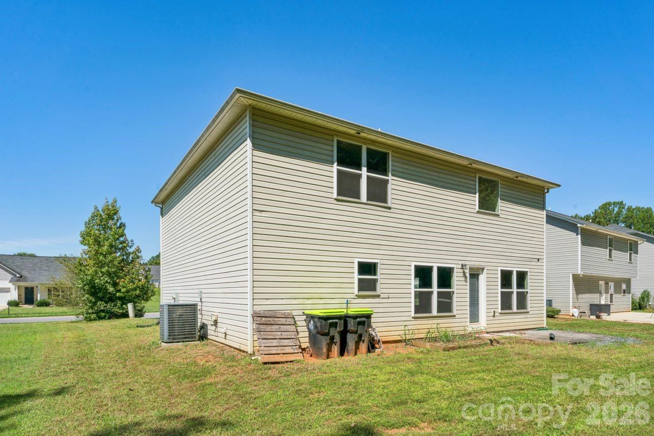 Single Family Residence at 107 Berrybeth Circle, China Grove, photo 31 of 32