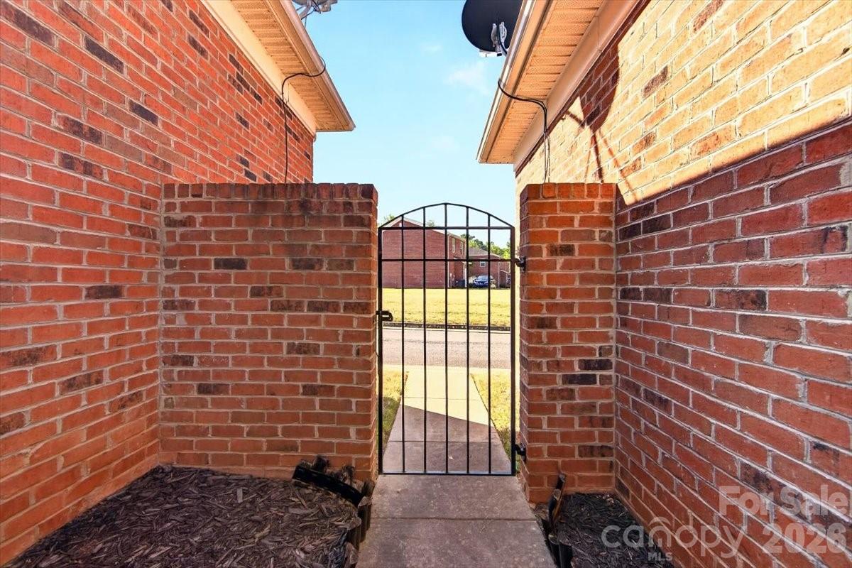 Townhouse at 343 Liverpool Road, Rock Hill, photo 45 of 47