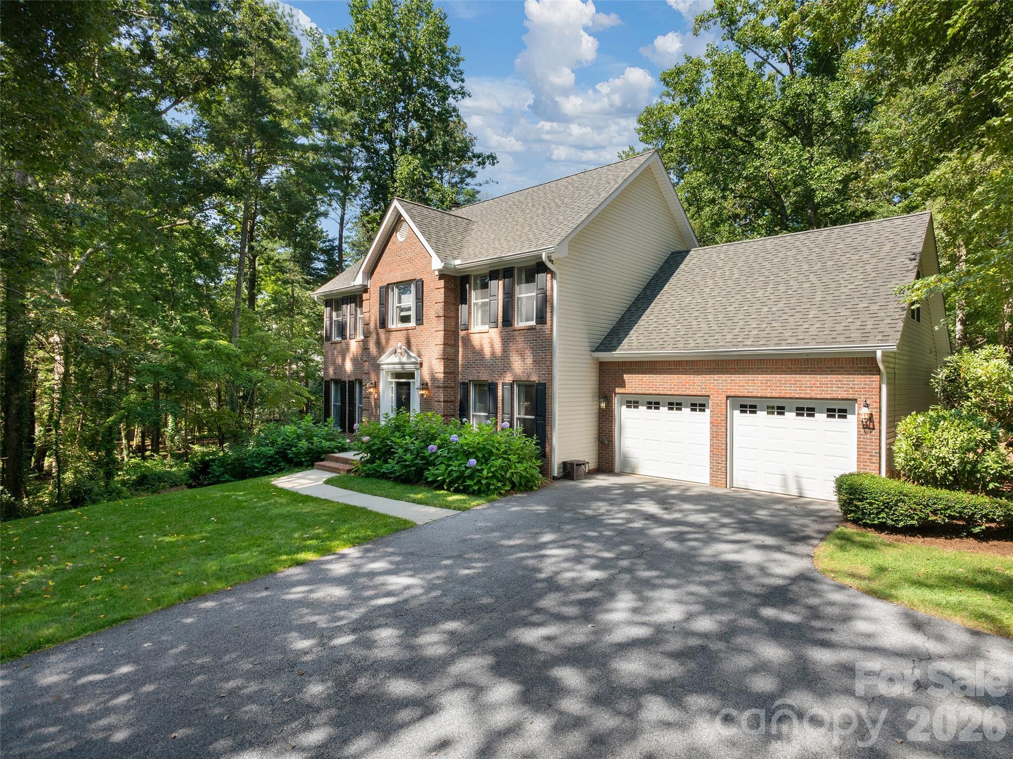 Single Family Residence at 306 Red Fox Circle, Asheville, photo 2 of 48