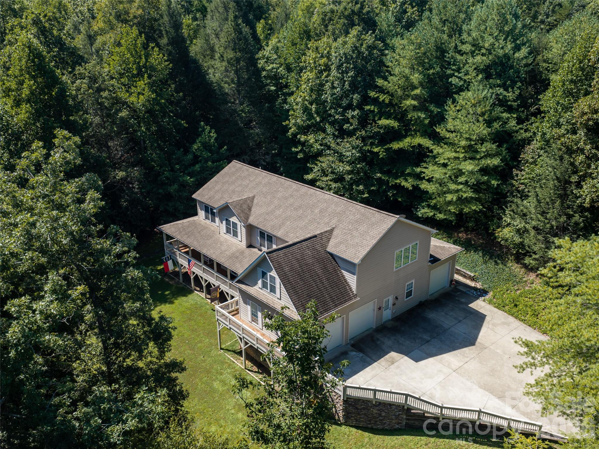 Single Family Residence at 273 Cross Creek Drive, Marion, photo 39 of 47