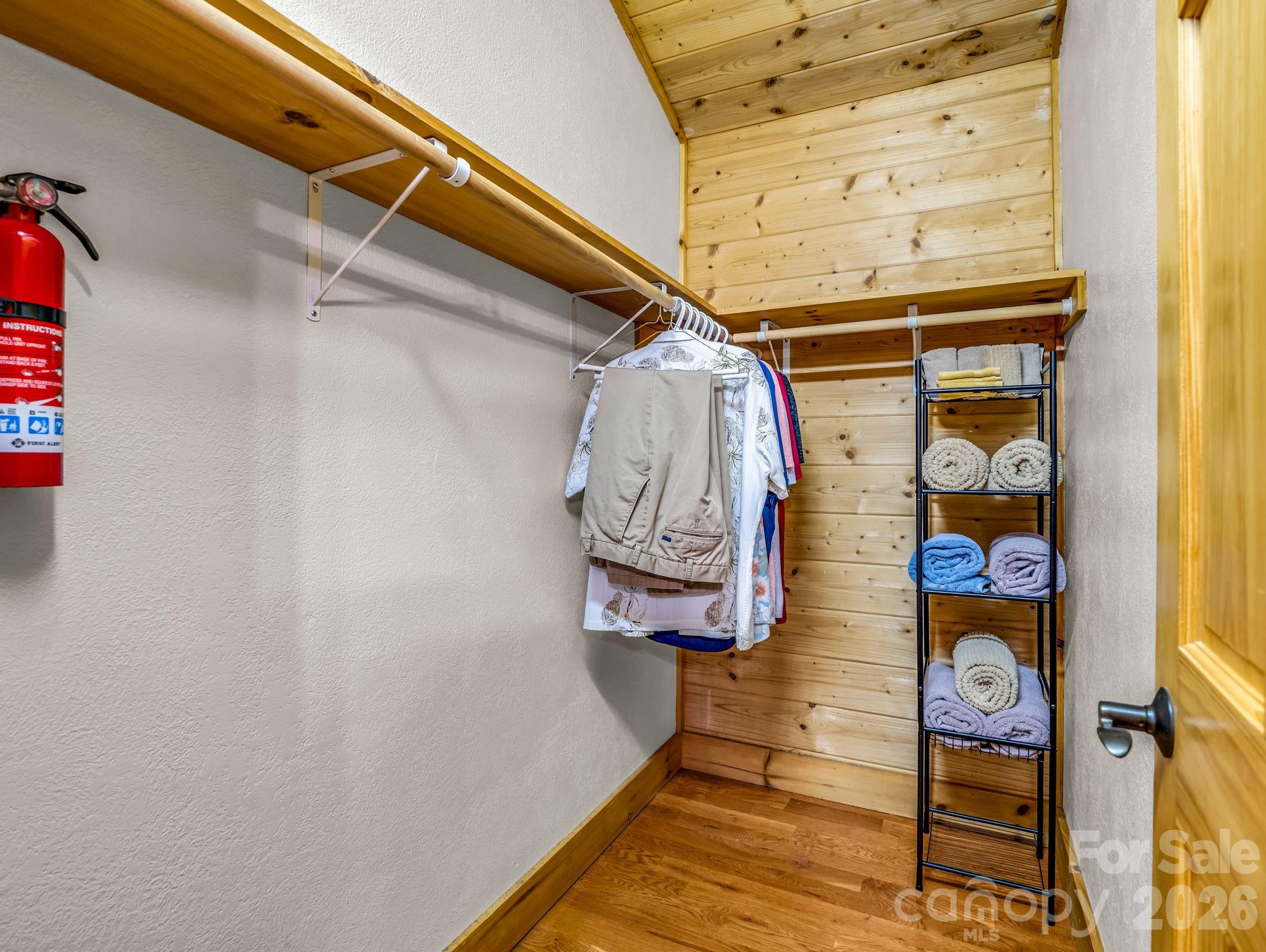 Single Family Residence at 106 Lake Terrace Drive, Nebo, photo 22 of 48