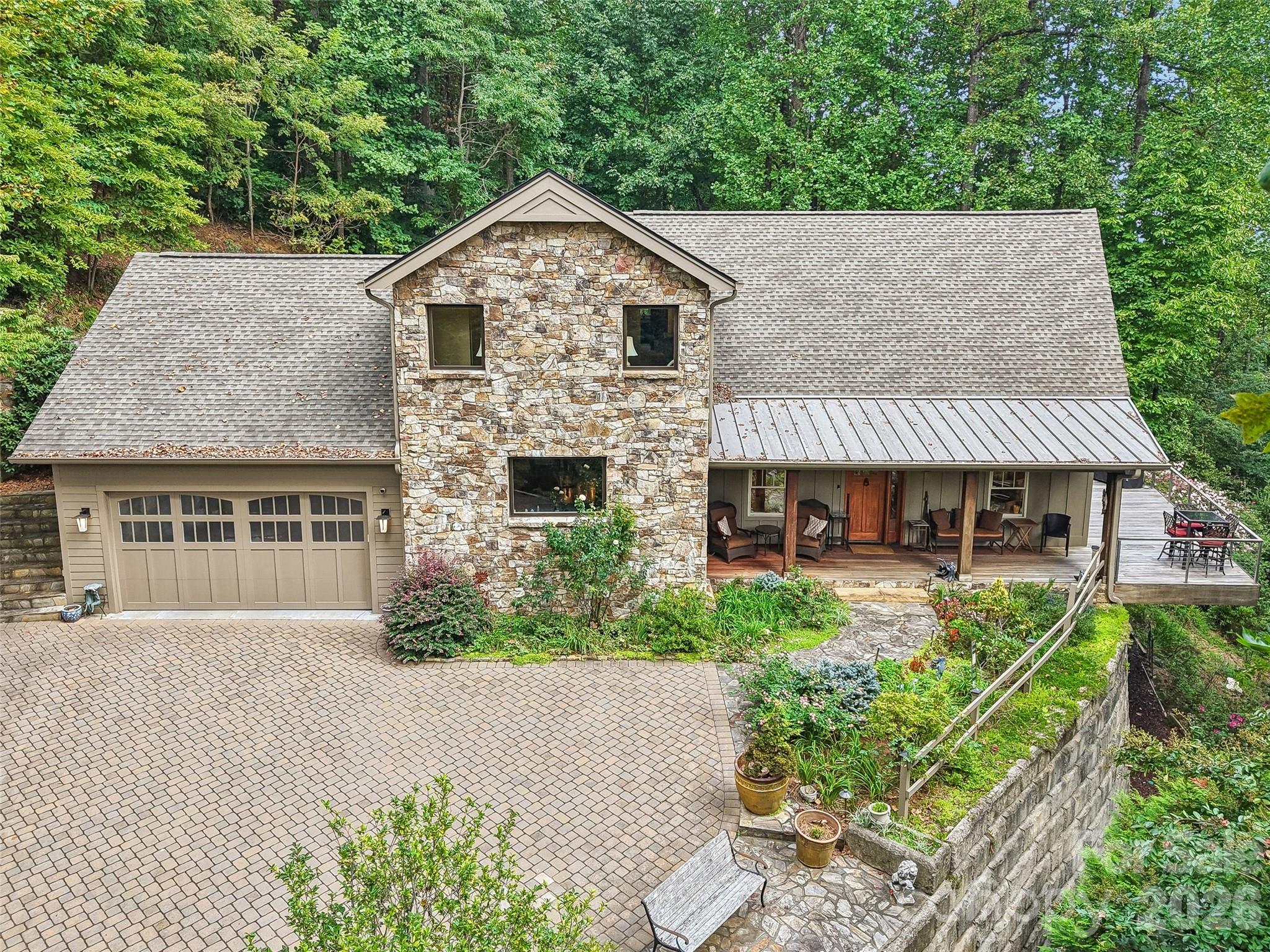 Single Family Residence at 404 Southview Lane, Flat Rock, photo 39 of 48