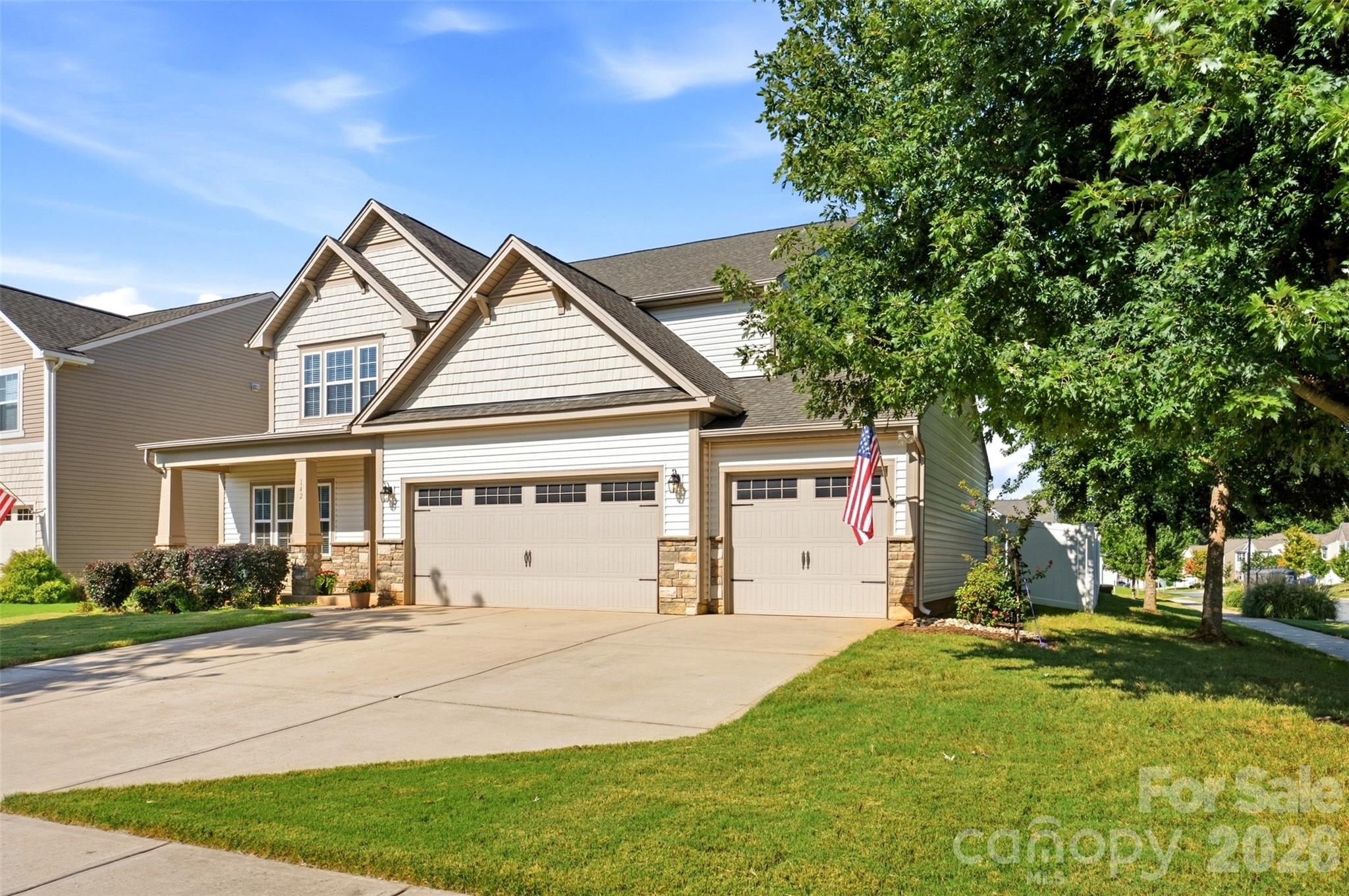 Single Family Residence at 142 Fesperman Circle, Troutman, photo 2 of 51