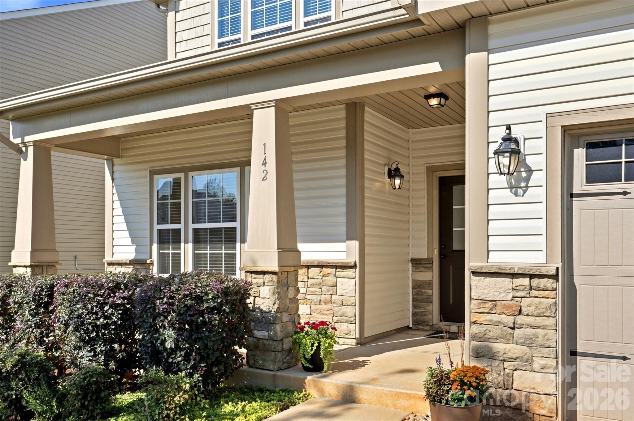 Single Family Residence at 142 Fesperman Circle, Troutman, photo 3 of 51