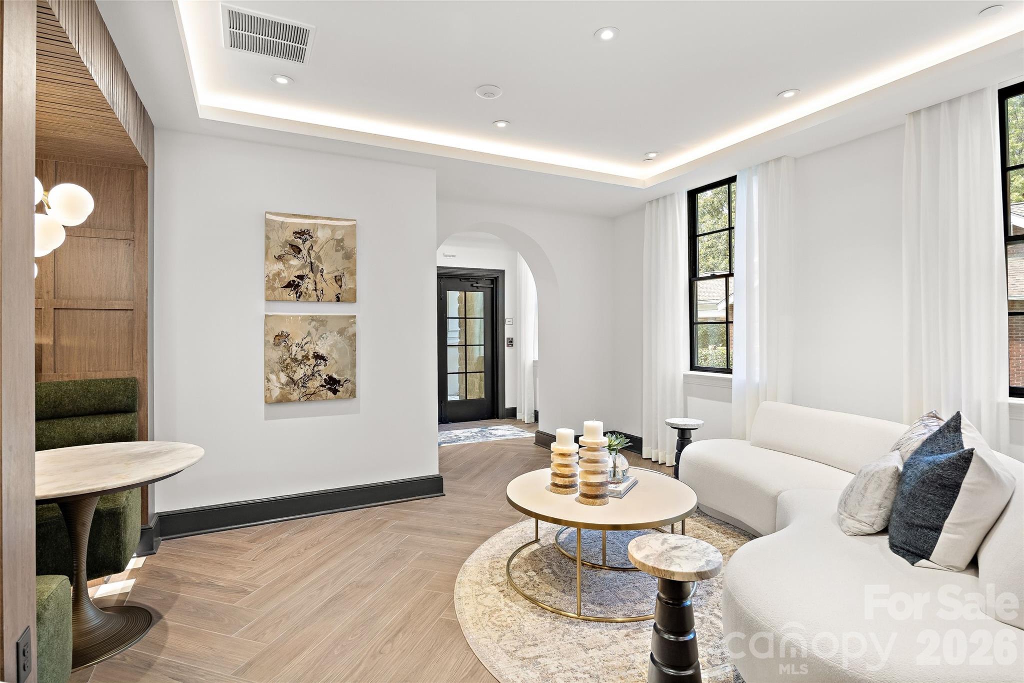 Condominium at 409 Queens Road, Charlotte, photo 4 of 48