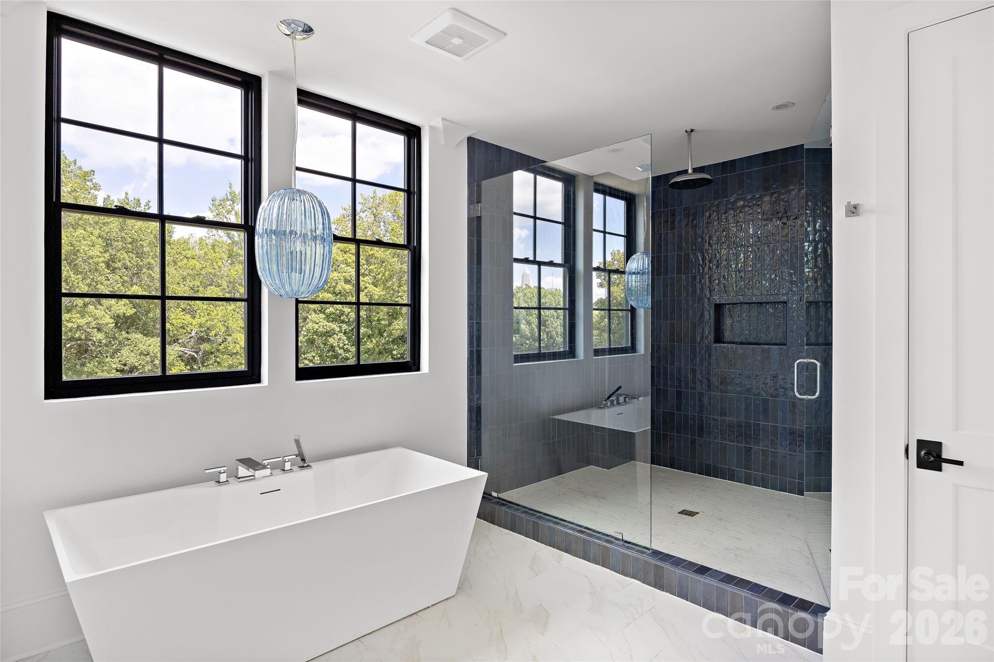 Condominium at 409 Queens Road, Charlotte, photo 25 of 48