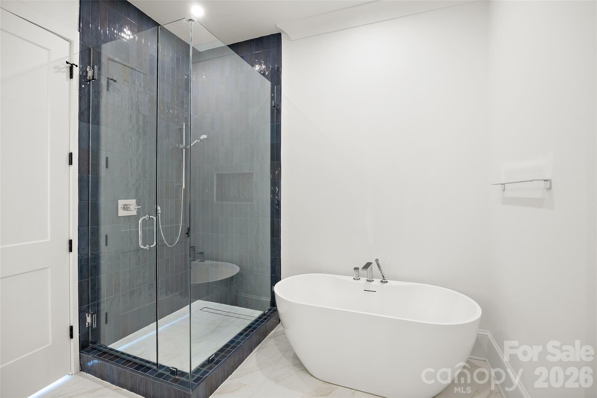 Condominium at 409 Queens Road, Charlotte, photo 33 of 48
