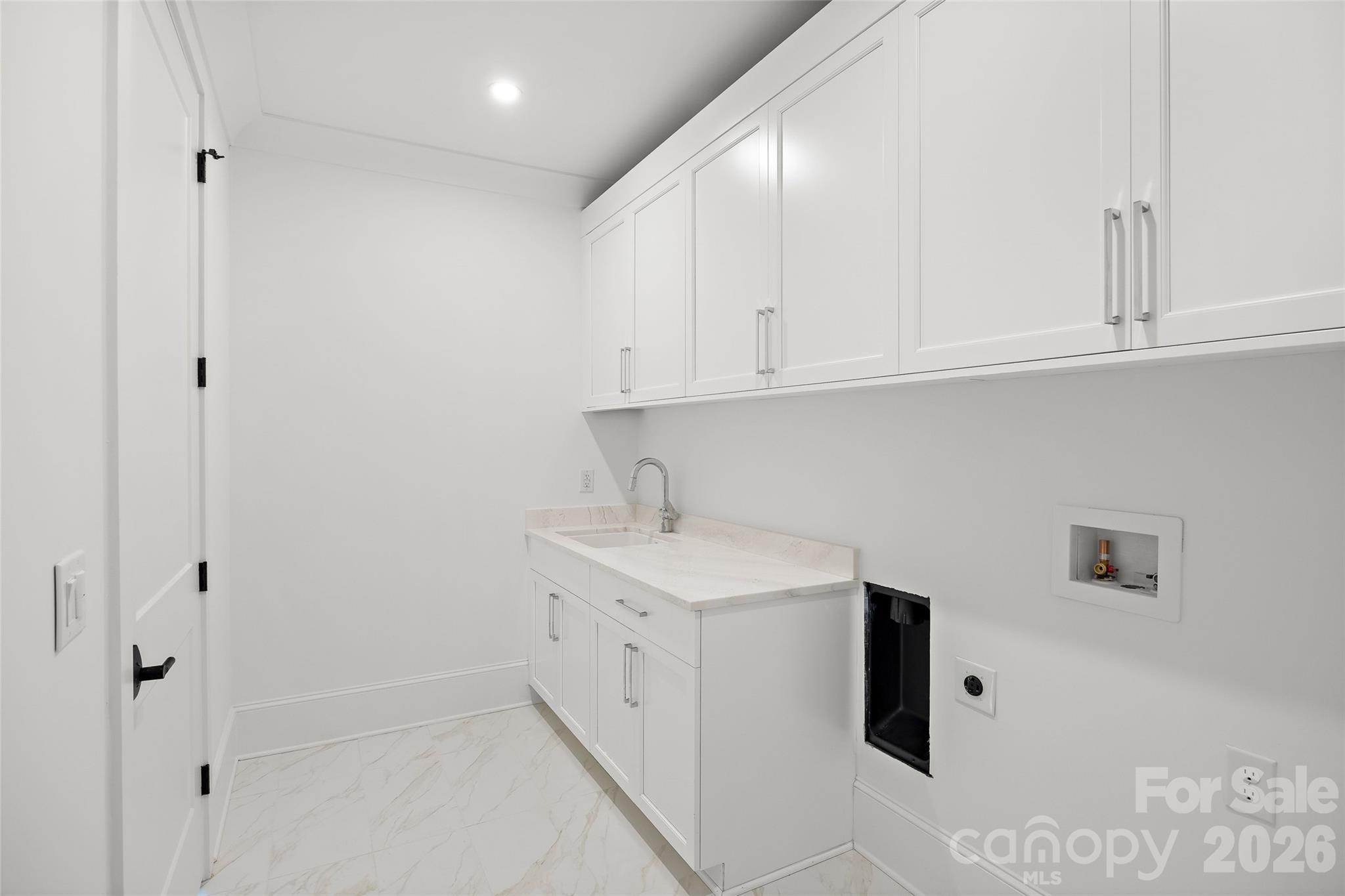 Condominium at 409 Queens Road, Charlotte, photo 34 of 48