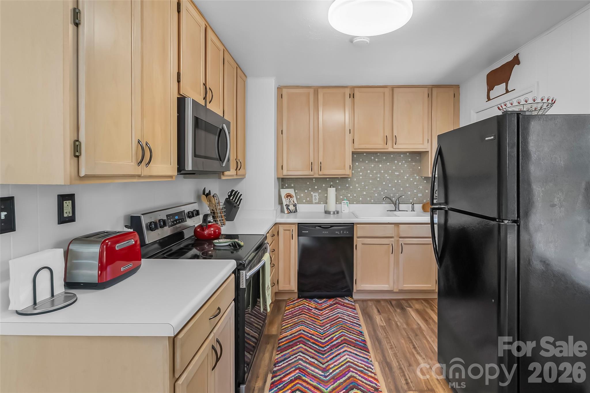 Single Family Residence at 19 Wilburn Road, Asheville, photo 7 of 30