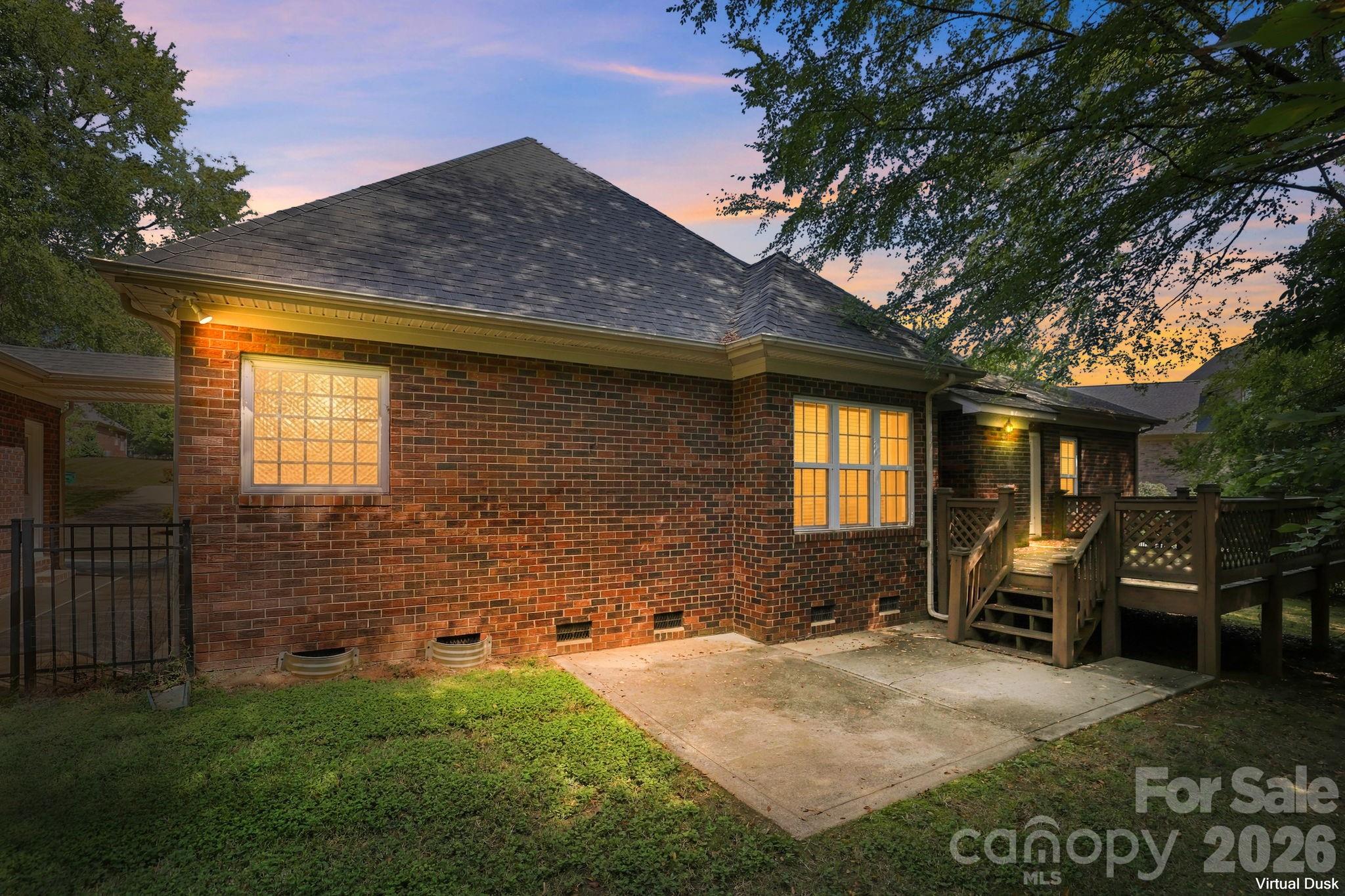 Single Family Residence at 5911 Sugarcane Court, Mint Hill, photo 11 of 44