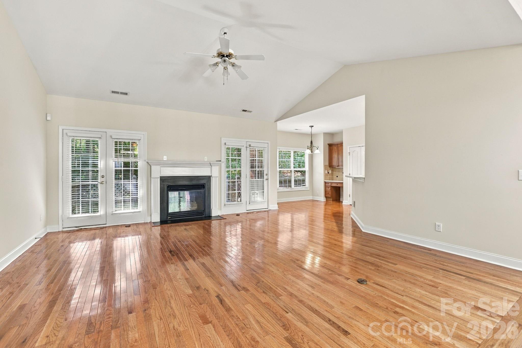 Single Family Residence at 5911 Sugarcane Court, Mint Hill, photo 16 of 44