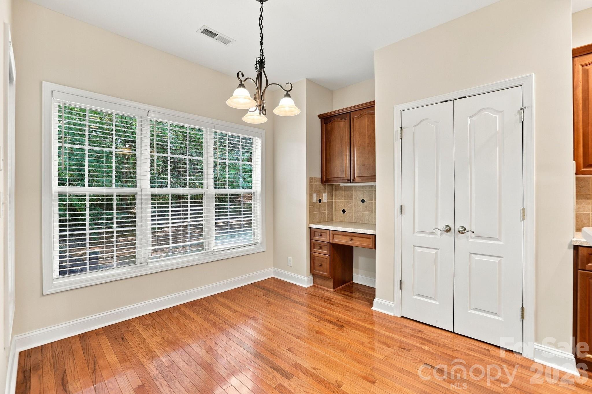 Single Family Residence at 5911 Sugarcane Court, Mint Hill, photo 19 of 44