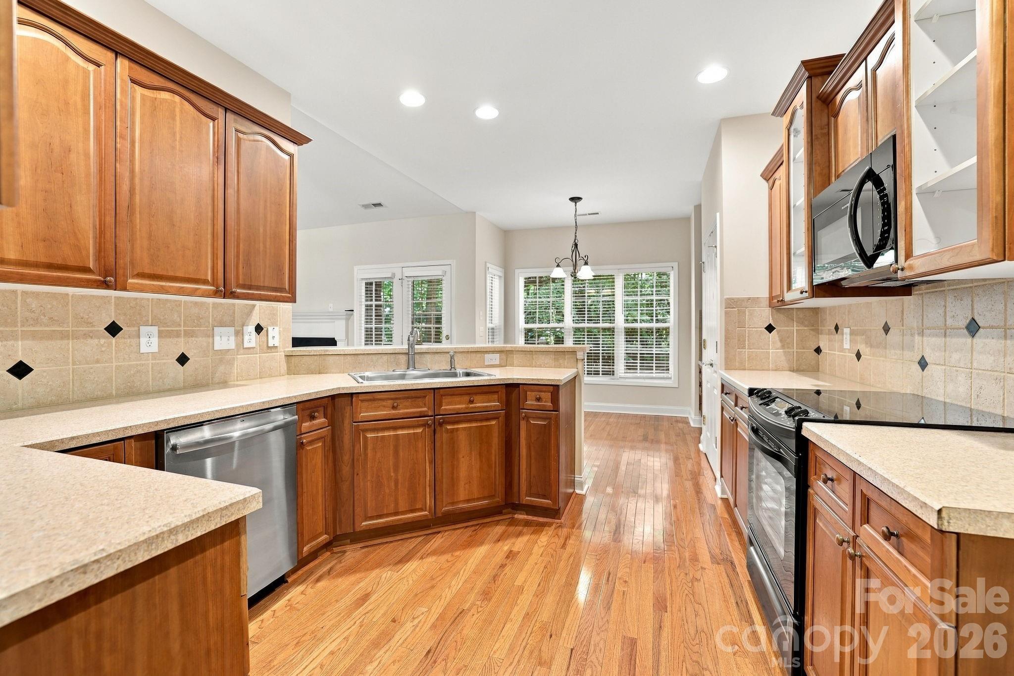 Single Family Residence at 5911 Sugarcane Court, Mint Hill, photo 22 of 44