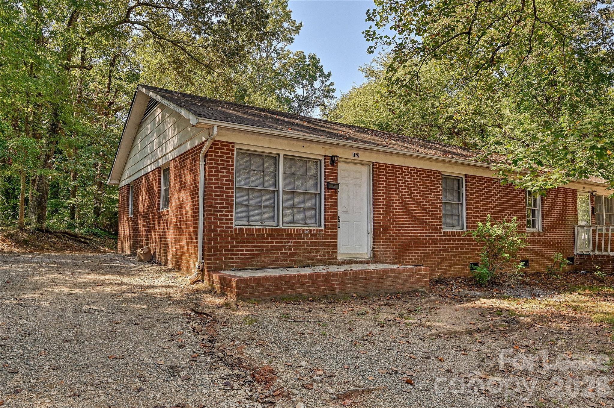 162 American Avenue NE