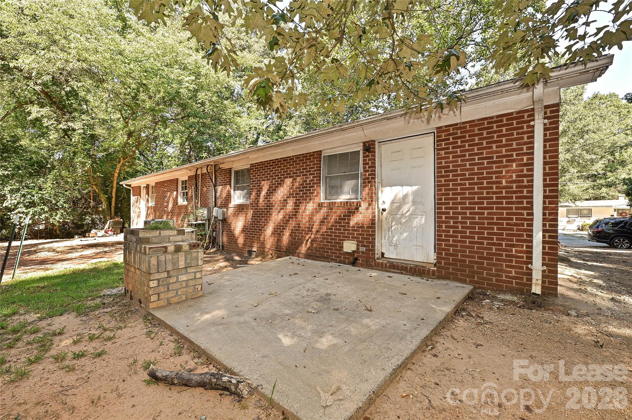 Single Family Residence at 162 American Avenue NE, Concord, photo 10 of 12