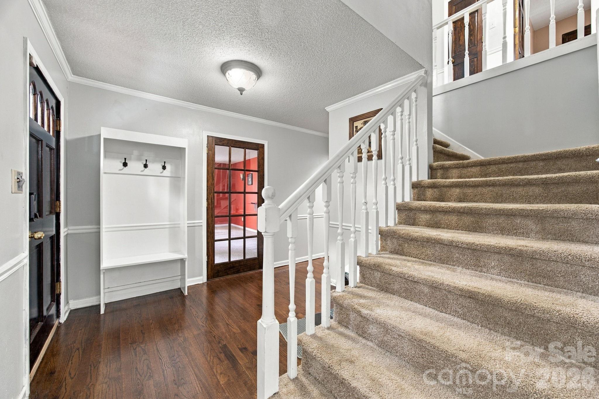 Single Family Residence at 709 Woodside Drive, Kings Mountain, photo 16 of 43