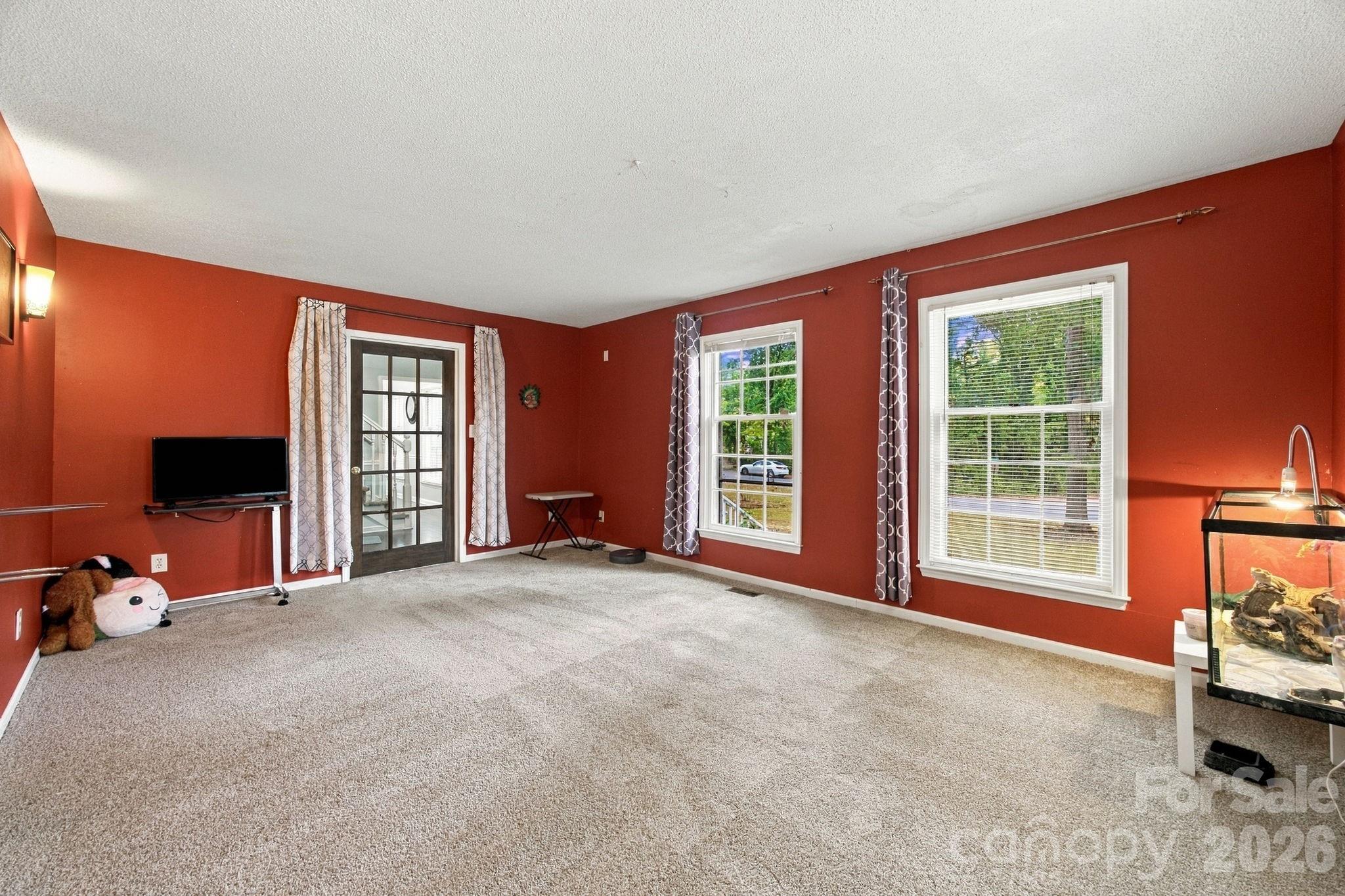 Single Family Residence at 709 Woodside Drive, Kings Mountain, photo 22 of 43