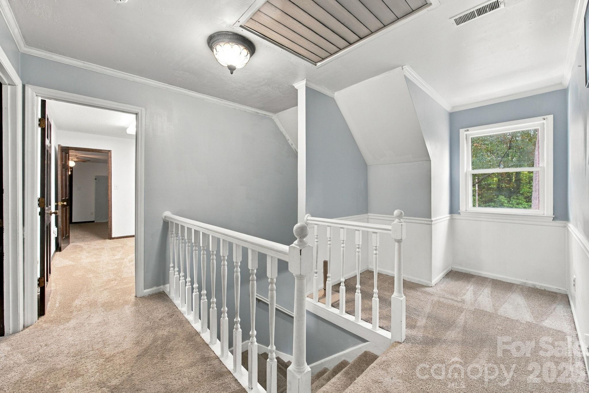 Single Family Residence at 709 Woodside Drive, Kings Mountain, photo 24 of 43