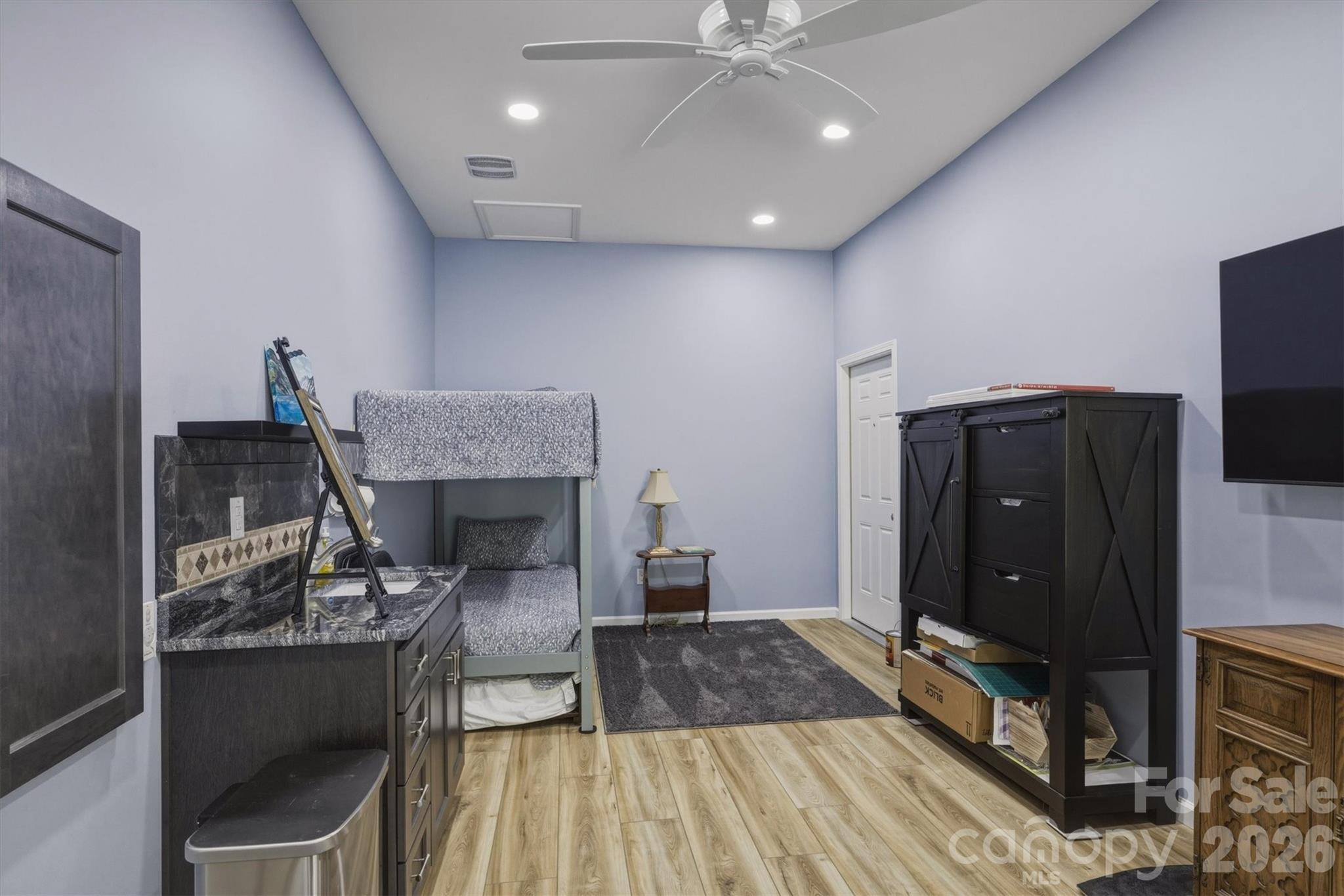 Bonus Room currently an extra sleeping area - 315 Lakeview Trail, Nebo