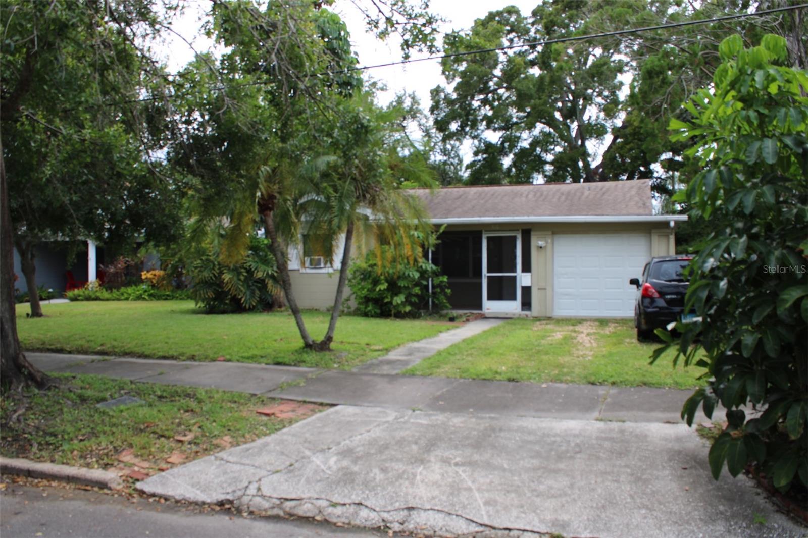 Single Family Residence at 316 COMO ST, TAMPA, photo 3 of 15