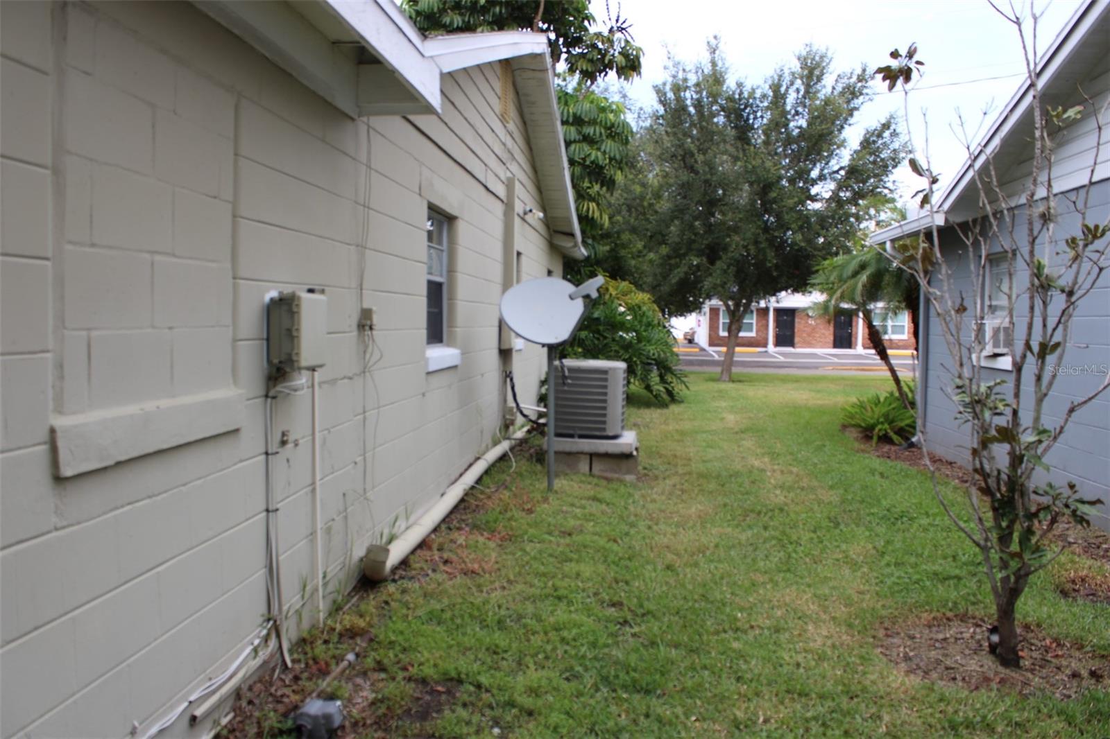 Single Family Residence at 316 COMO ST, TAMPA, photo 5 of 15