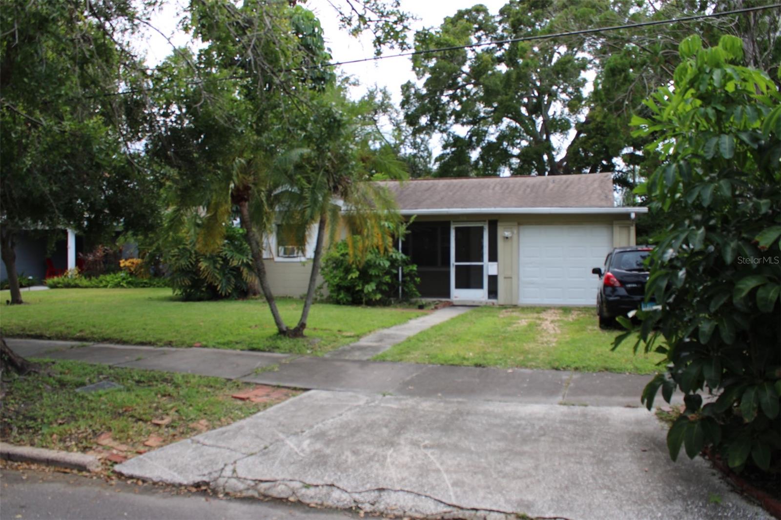 Single Family Residence at 316 COMO ST, TAMPA, photo 6 of 15
