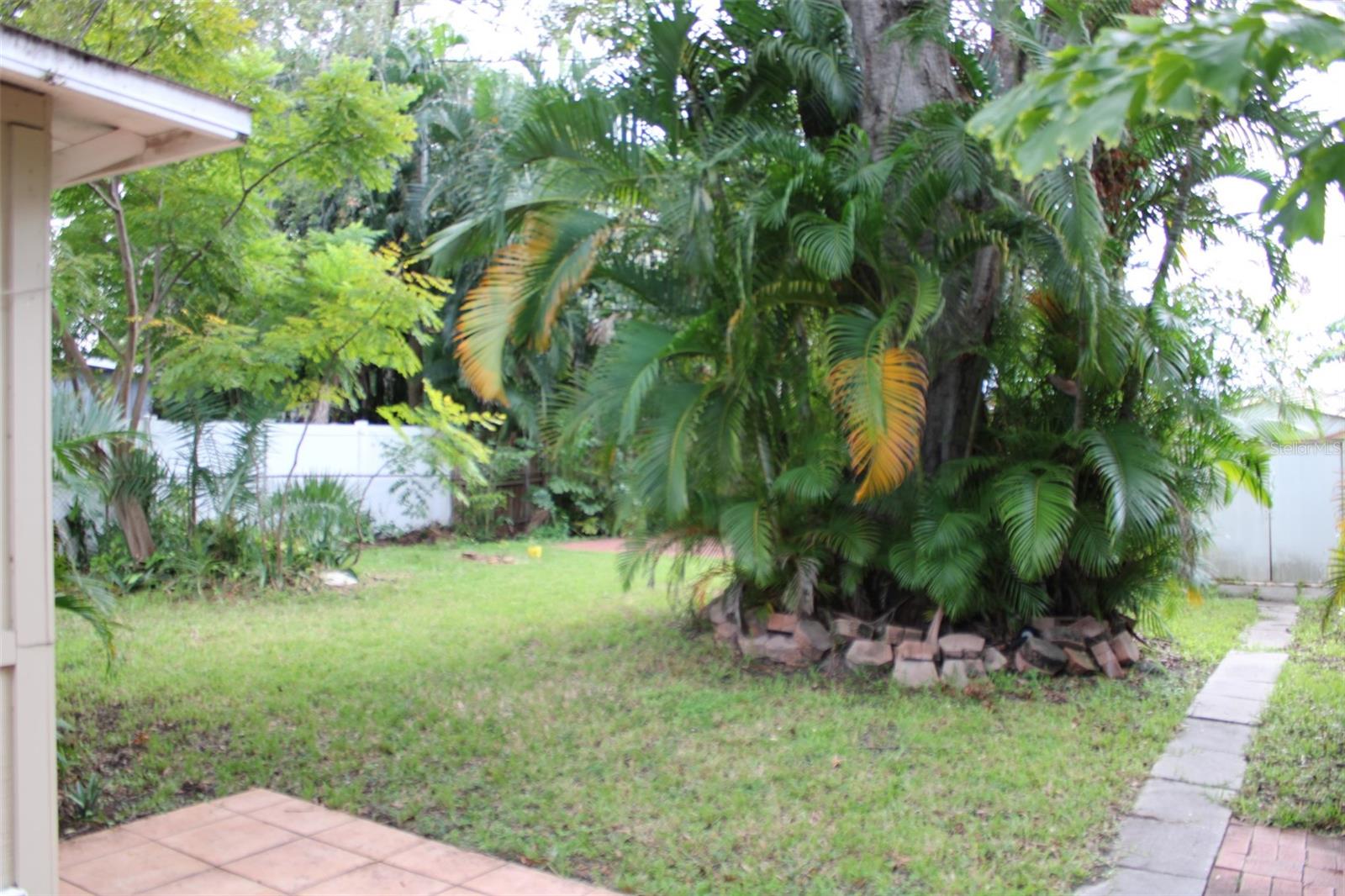 Single Family Residence at 316 COMO ST, TAMPA, photo 12 of 15