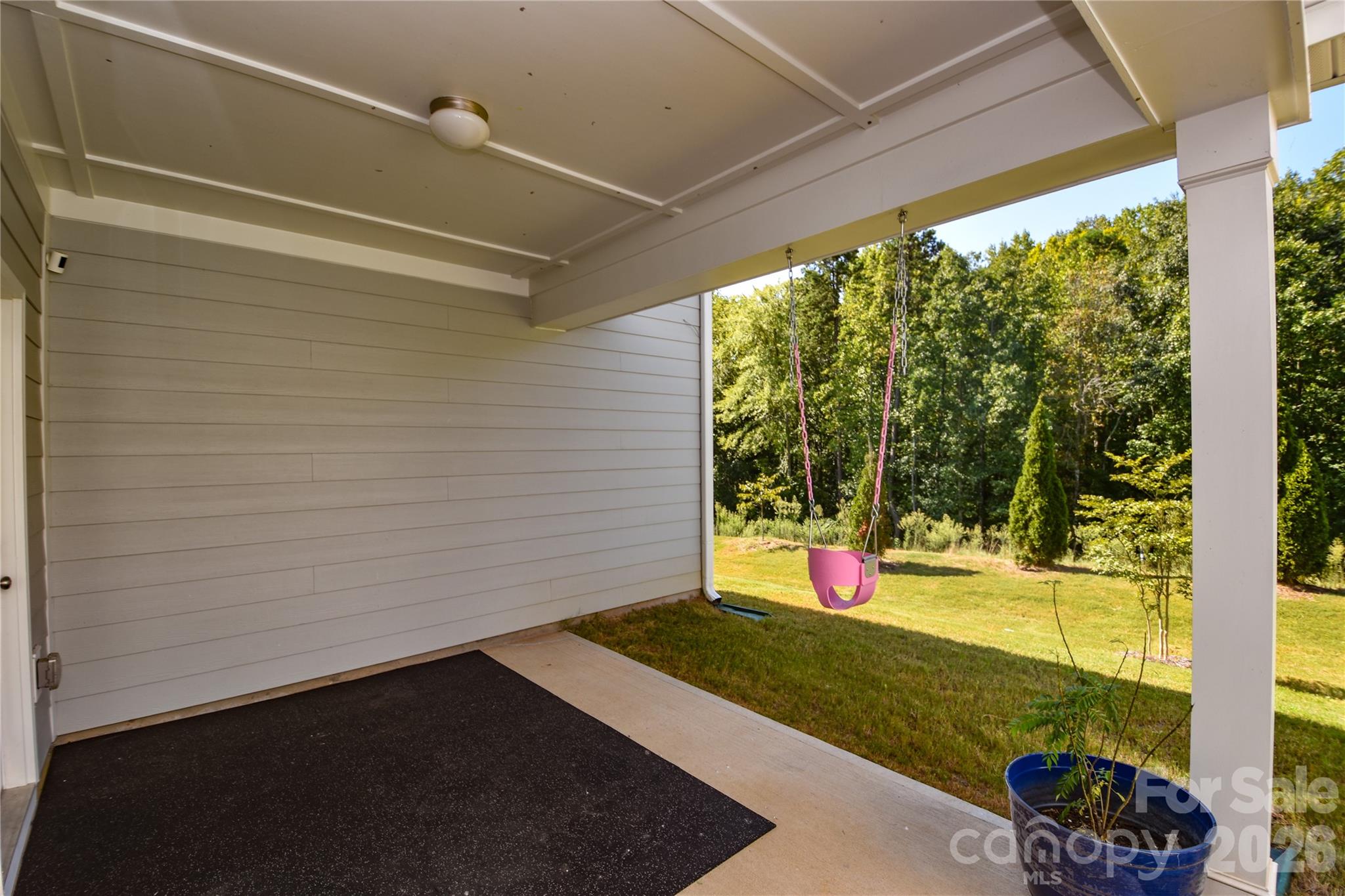 Single Family Residence at 115 Hadley Court, Mooresville, photo 38 of 40