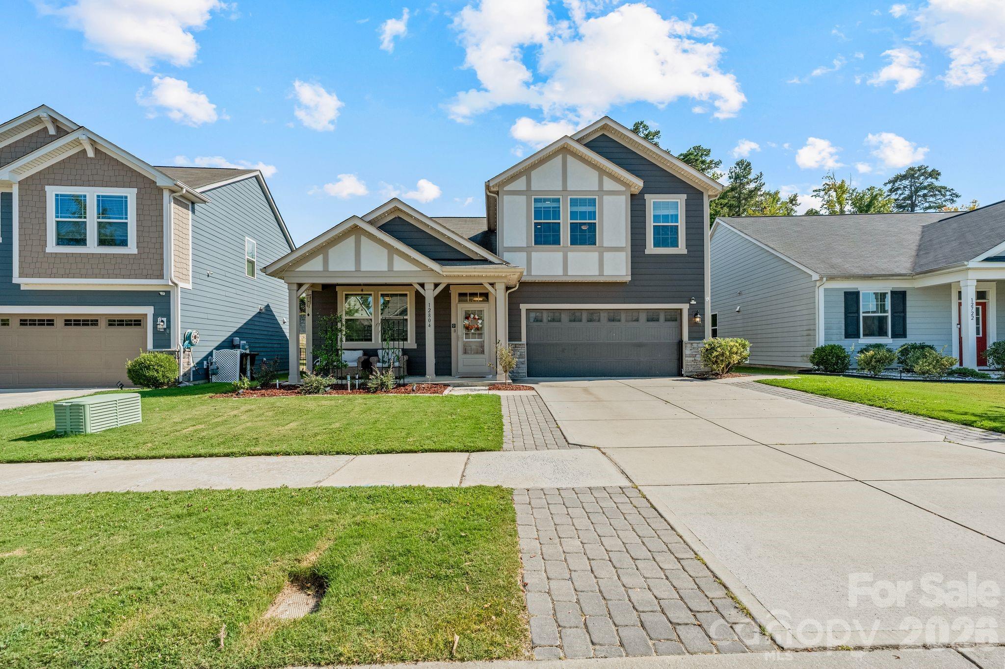 Single Family Residence at 12804 Heath Grove Drive, Huntersville, photo 2 of 41